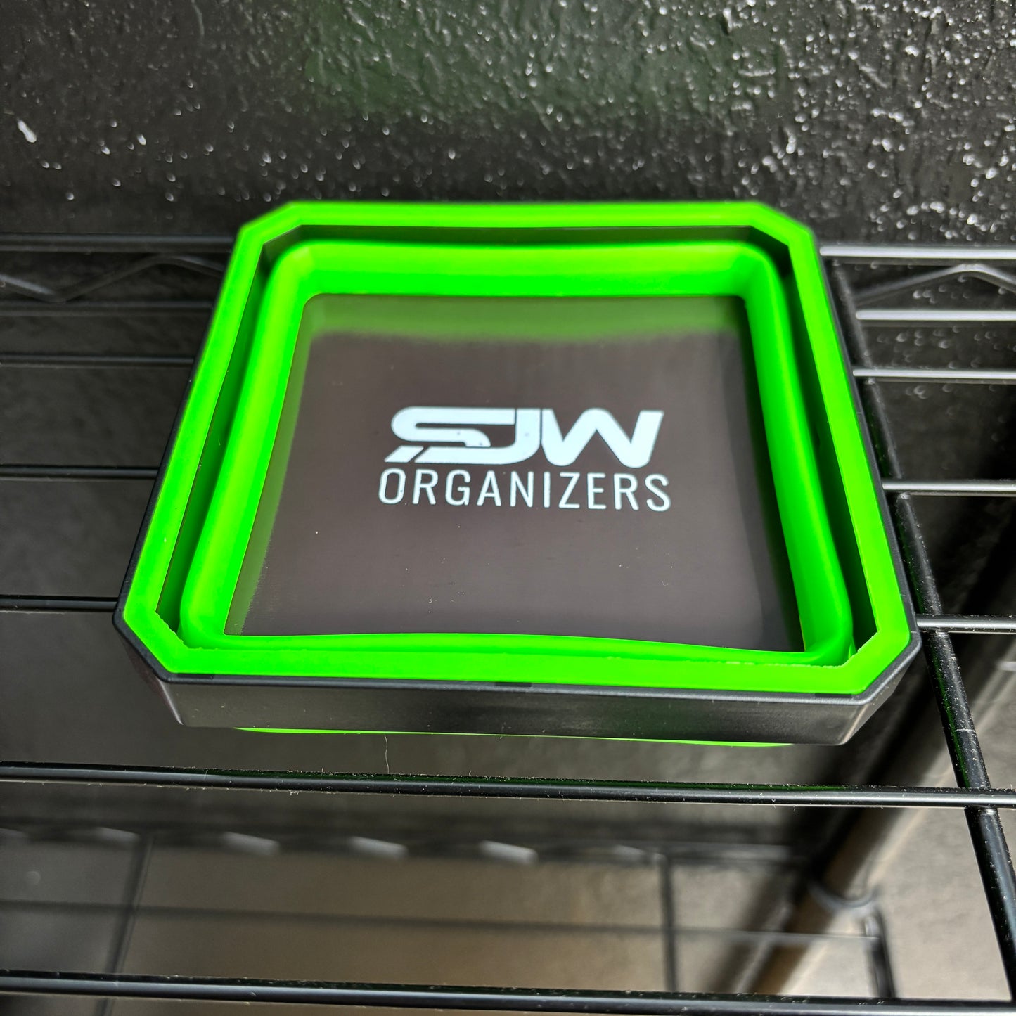 Collapsible Magnetic Trays